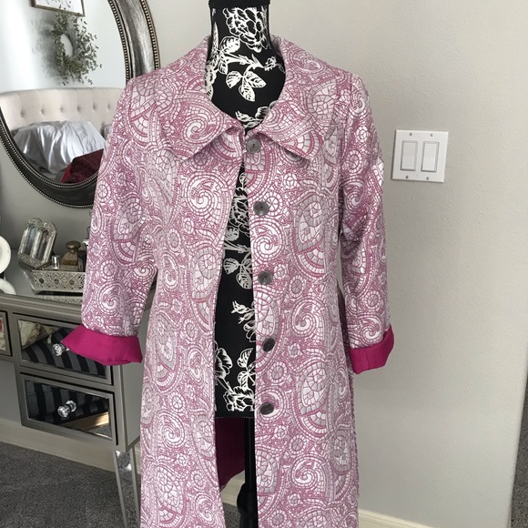 Adorable dress coat. Brand new! - Picture 2 of 4
